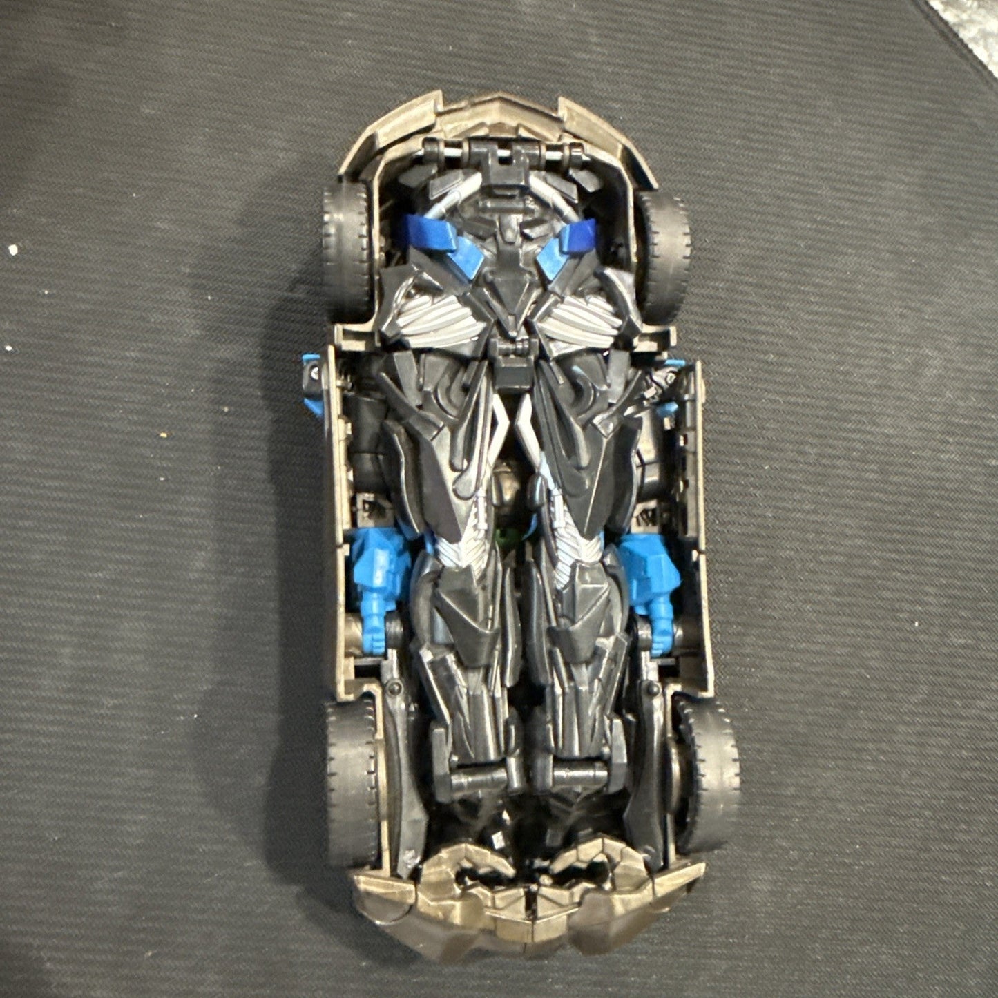 Hasbro Transformers Age of Extinction Flip and Change Lockdown AOE b32 - toyscardscomics