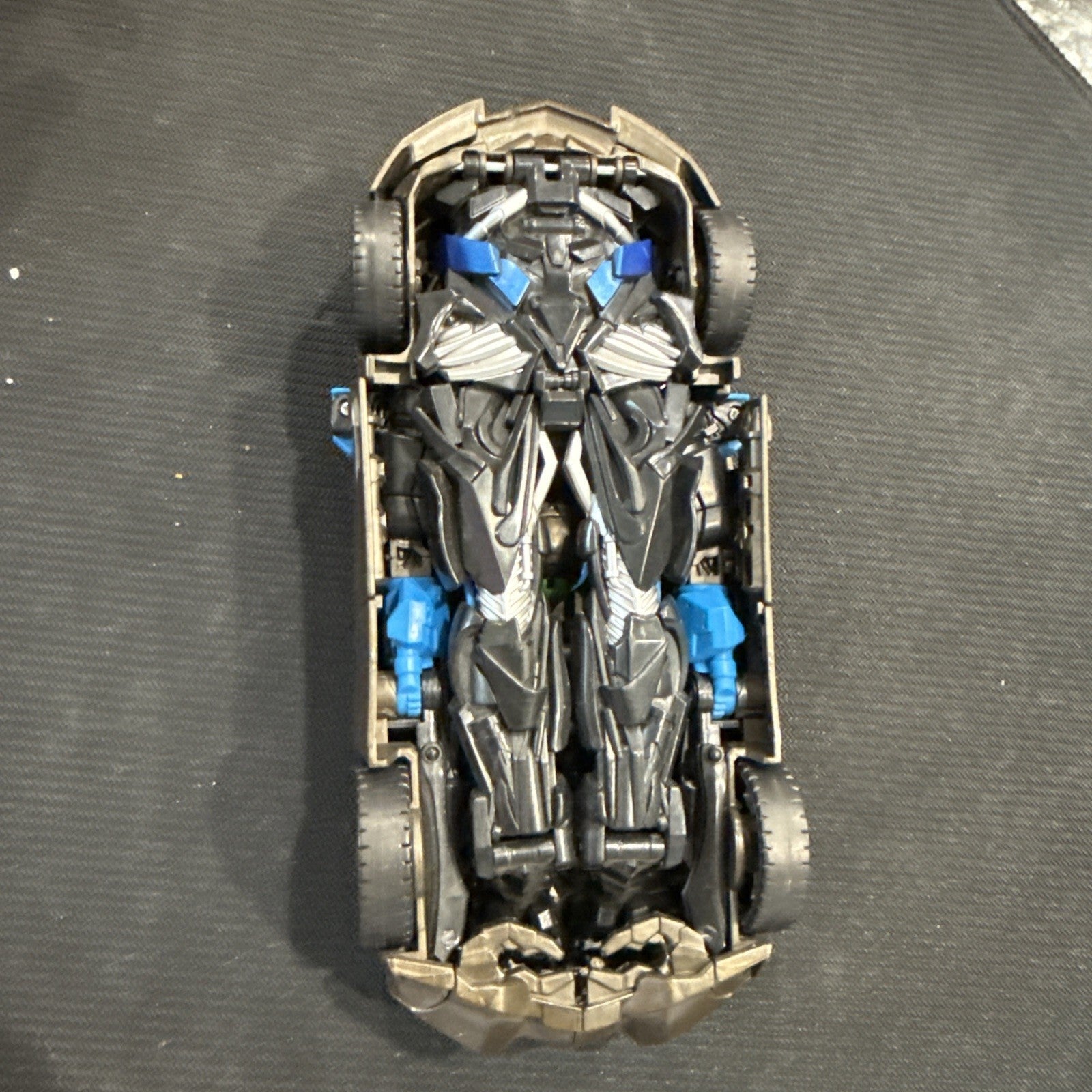 Hasbro Transformers Age of Extinction Flip and Change Lockdown AOE b32 - toyscardscomics