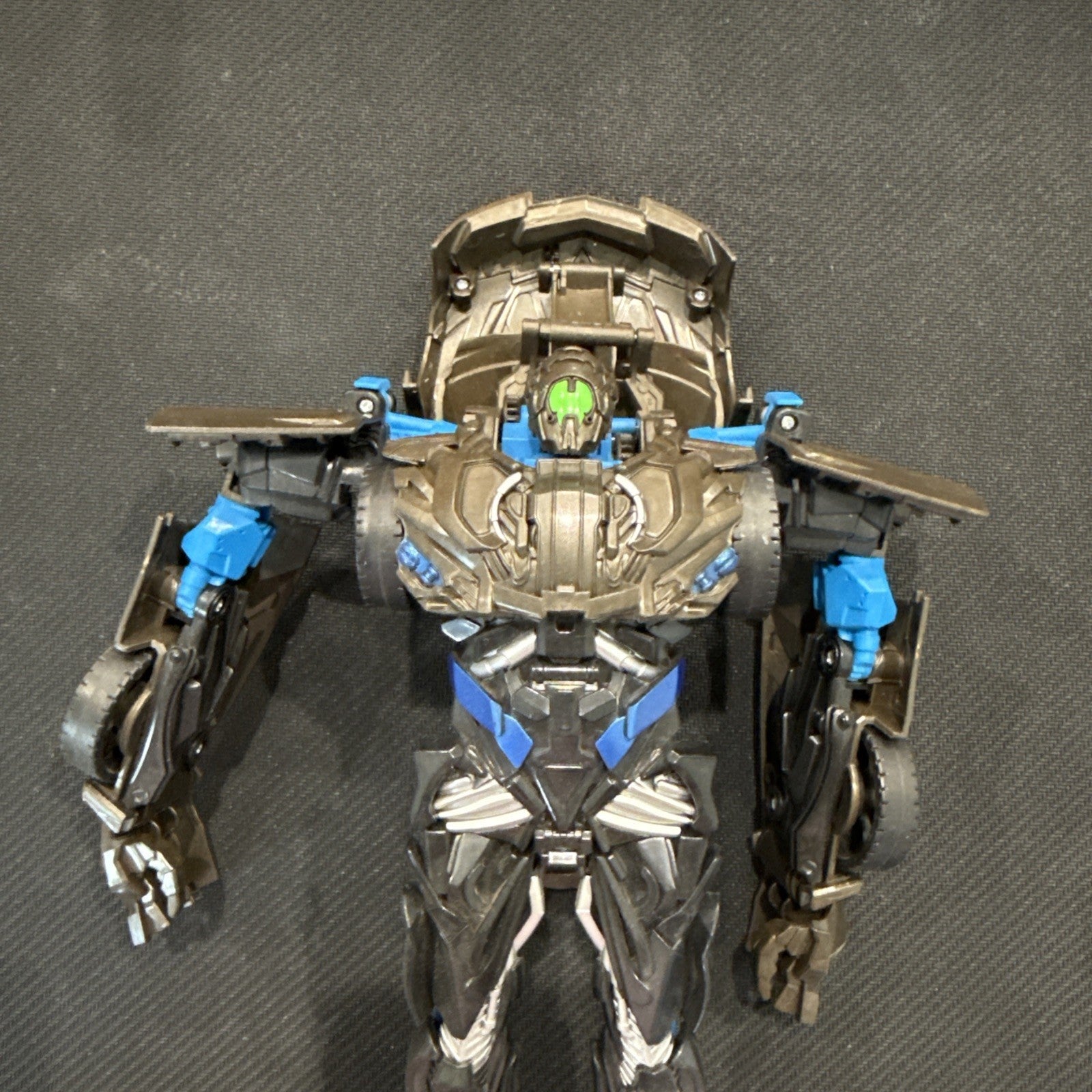 Hasbro Transformers Age of Extinction Flip and Change Lockdown AOE b32 - toyscardscomics