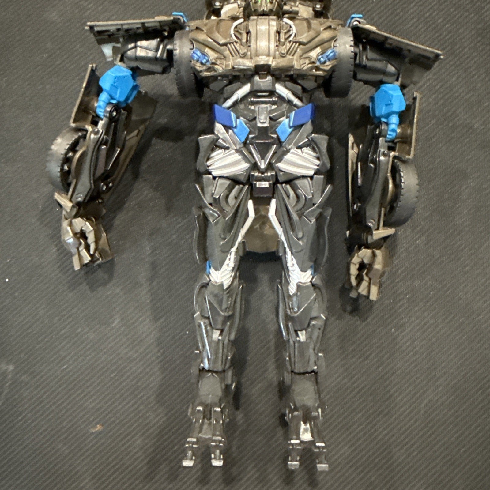 Hasbro Transformers Age of Extinction Flip and Change Lockdown AOE b32 - toyscardscomics