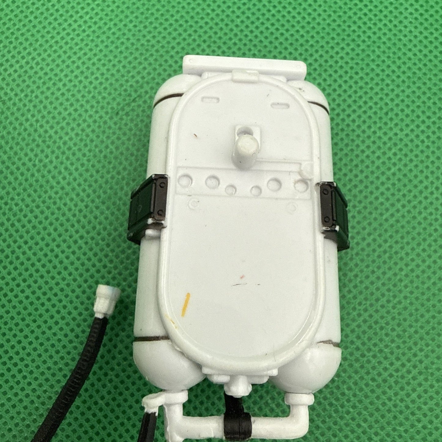 Hot Toys MMS326 Star Wars Flametrooper 1/6 action figure flamethrower's backpack - toyscardscomics