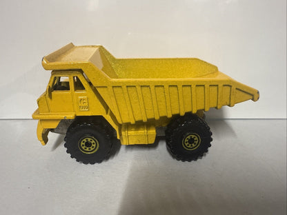 Hot Wheels Loose - Yellow Dump Truck w/ Plastic Bed - toyscardscomics