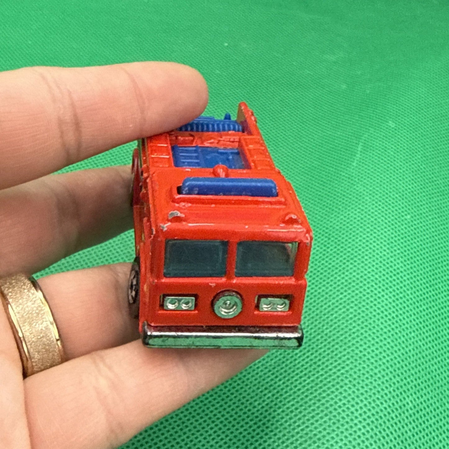 Hot Wheels Vintage 1976 Fire - Eater 51 Red Fire Engine Truck Mattel - toyscardscomics