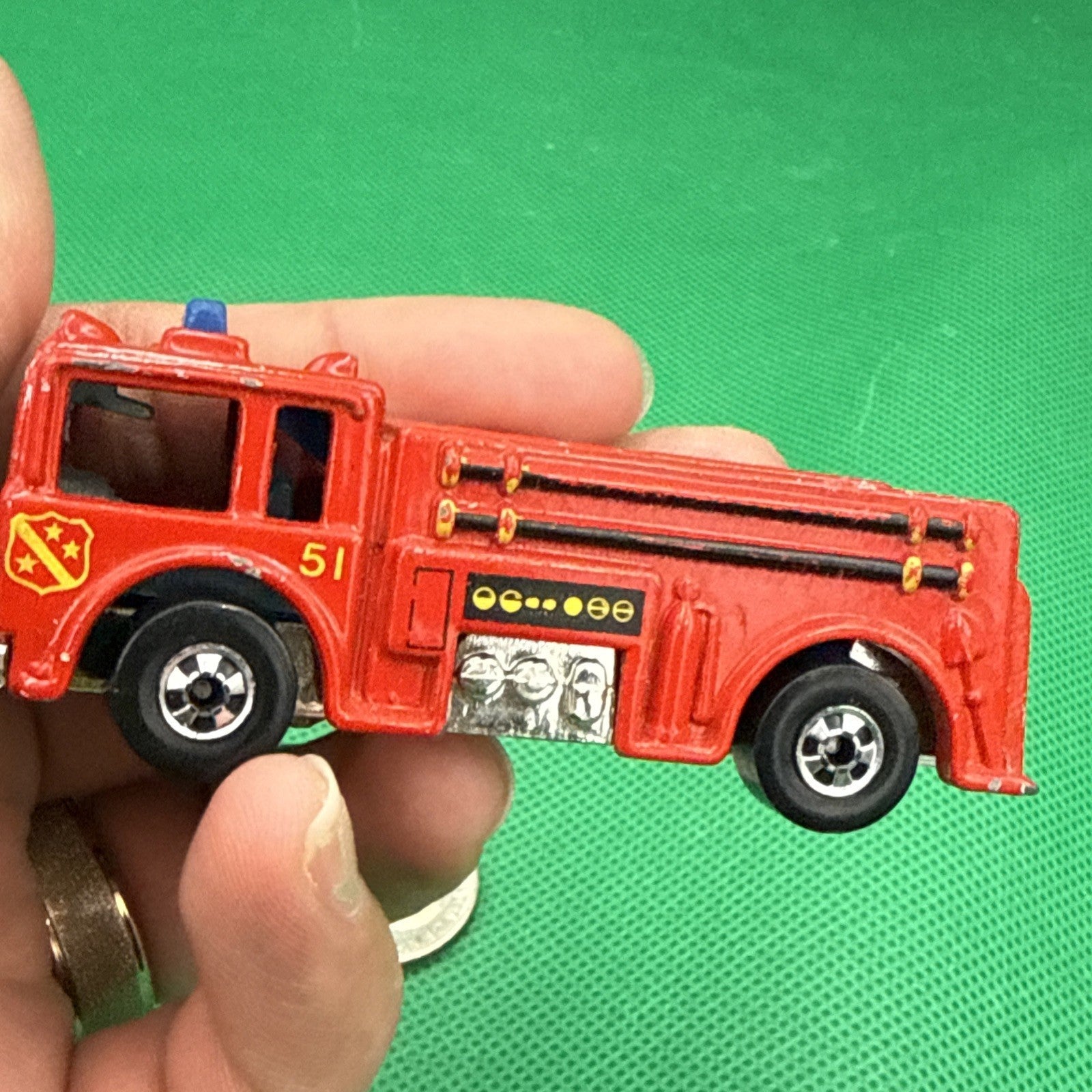 Hot Wheels Vintage 1976 Fire - Eater 51 Red Fire Engine Truck Mattel - toyscardscomics
