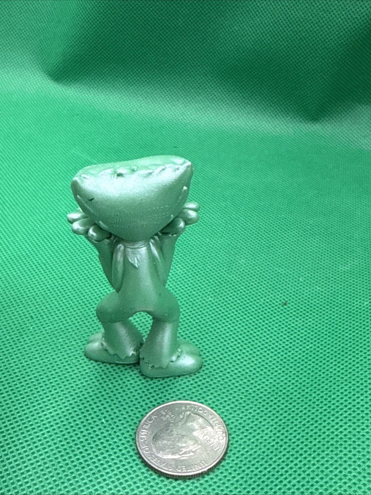 HUGGY WUGGY METALLIC GREEN FIGURE. 2022 ENCHANTED MOB, POPPY PLAYTIME/ PHATMOJO - toyscardscomics