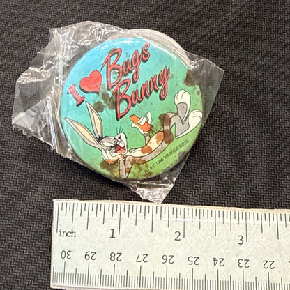 I❤️ Bugs Bunny Vintage 1990’s Kids Looney Tunes Safety Pin Back Button 🐰🐇 - toyscardscomics