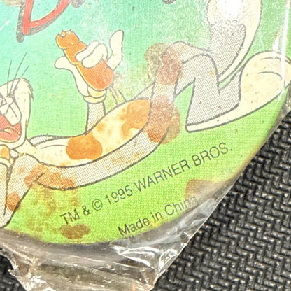 I❤️ Bugs Bunny Vintage 1990’s Kids Looney Tunes Safety Pin Back Button 🐰🐇 - toyscardscomics
