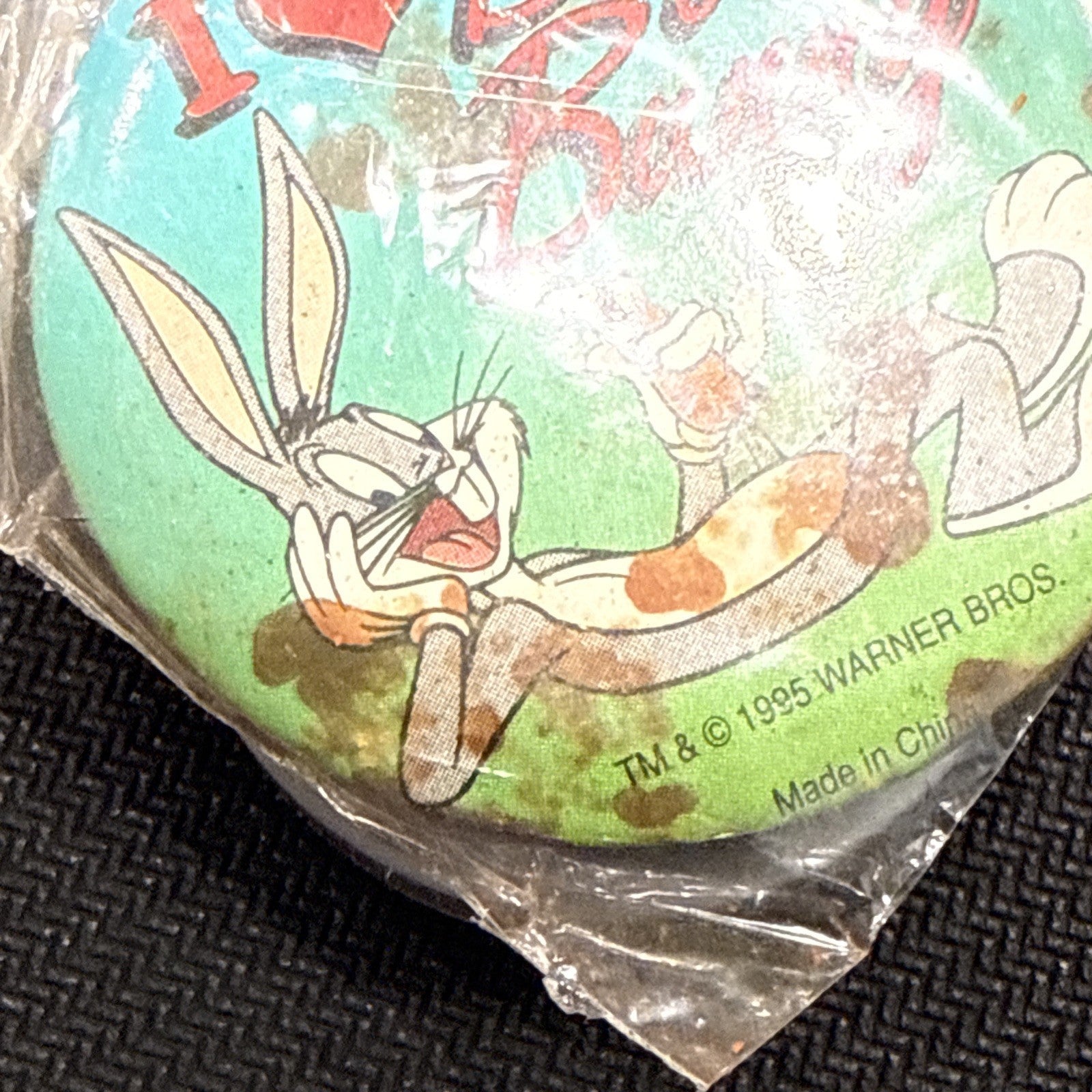 I❤️ Bugs Bunny Vintage 1990’s Kids Looney Tunes Safety Pin Back Button 🐰🐇 - toyscardscomics