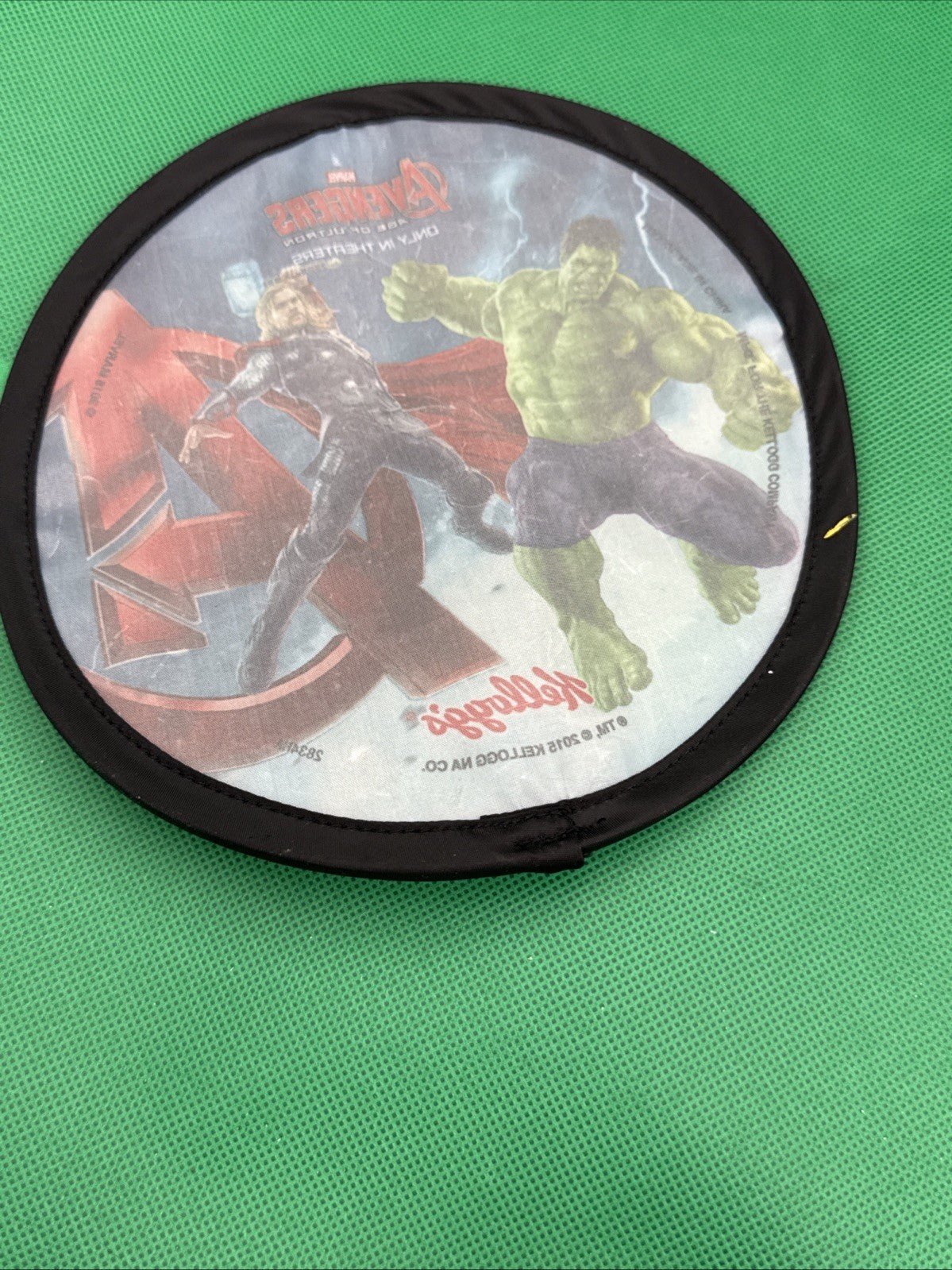 Kellogg's 2015 Marvel AVENGERS AGE OF ULTRON Disc Flyer HULK And THOR - toyscardscomics