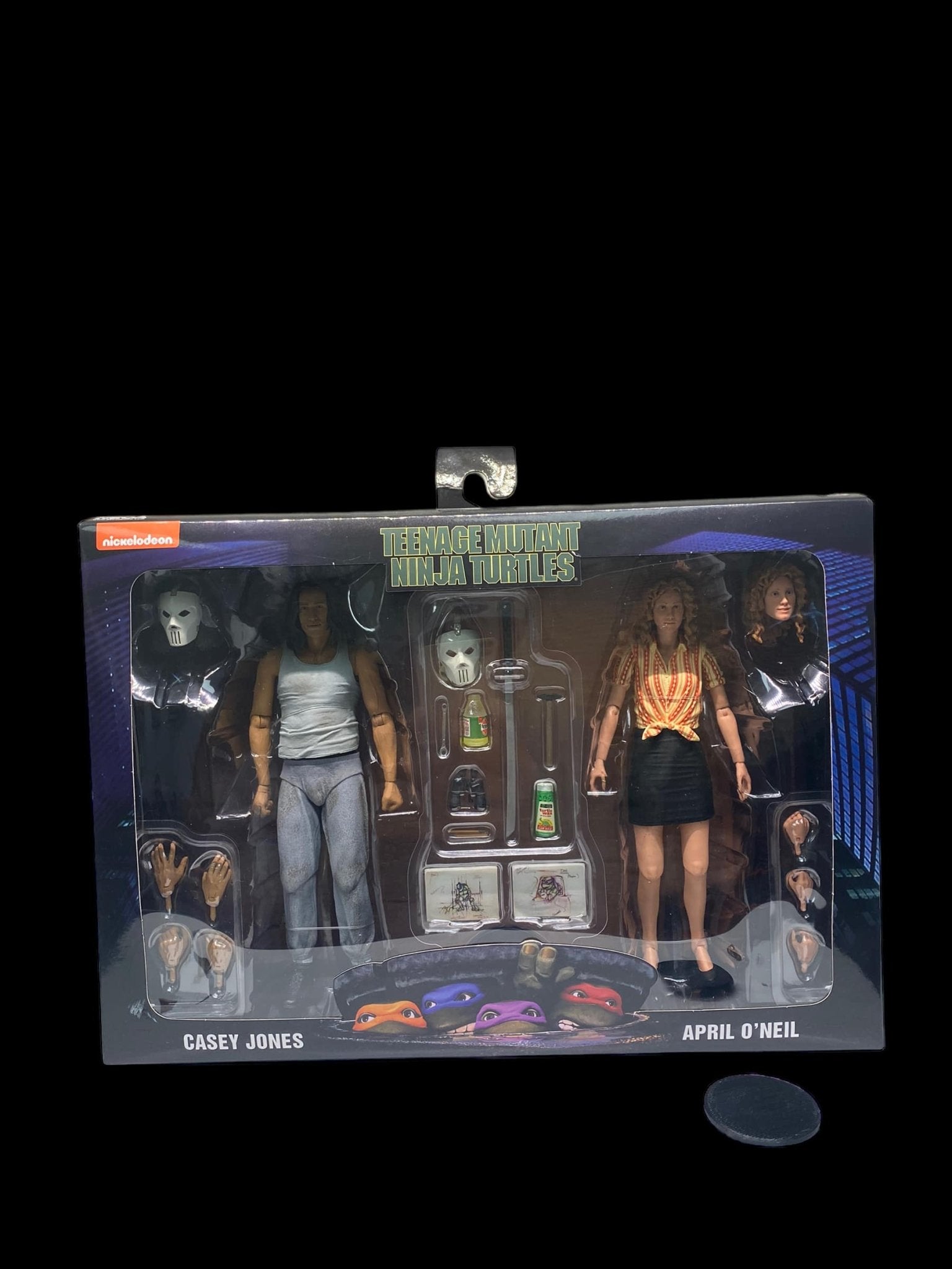 Kidrobot Bhunny Beetlejuice V-20 Vinyl Figure and keychain slight box ware - toyscardscomics