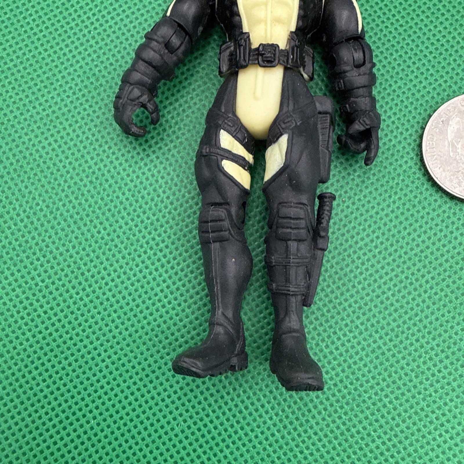 Lanard Action Figure Black and Yellow Suit Plastic Collectible Toy 2000 - toyscardscomics