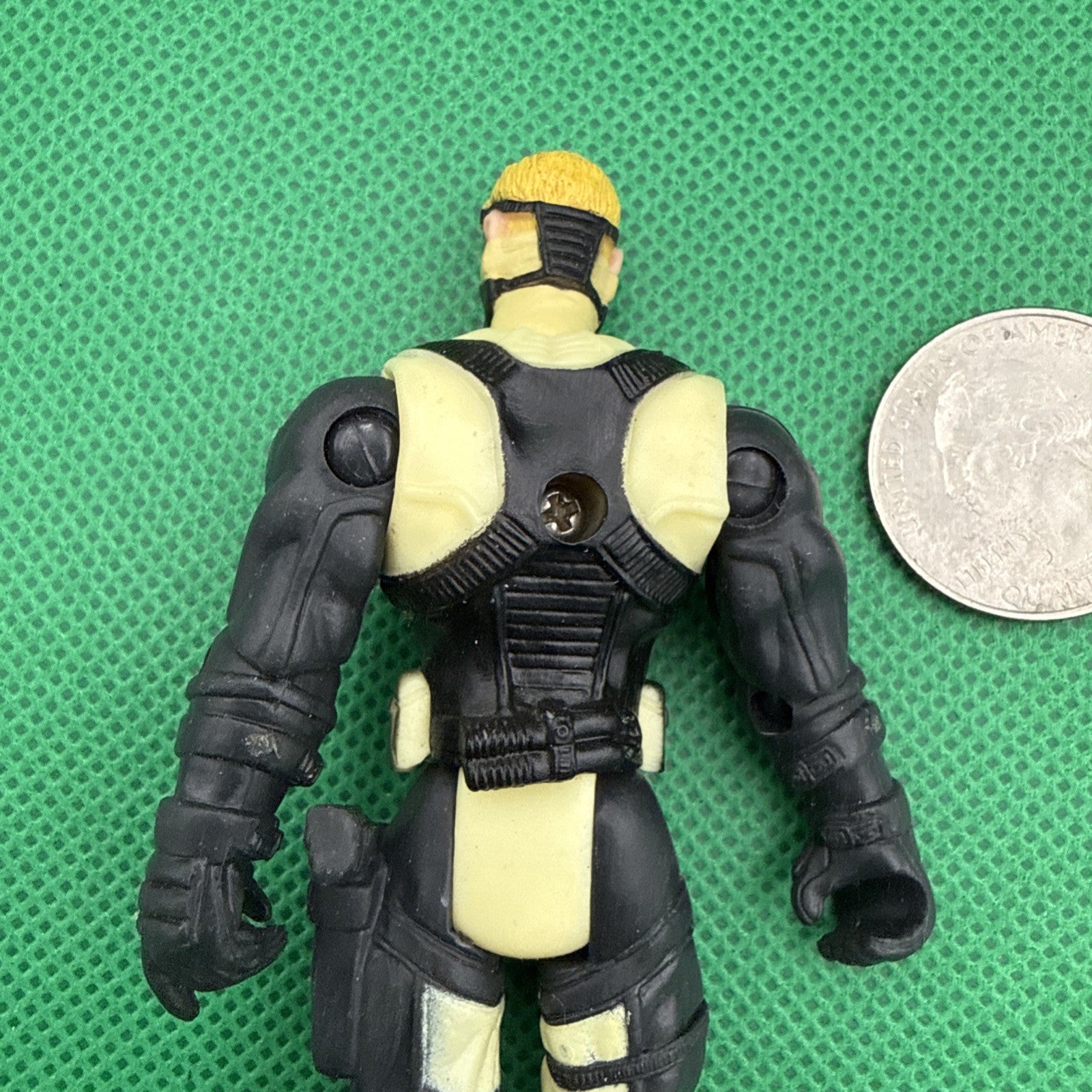 Lanard Action Figure Black and Yellow Suit Plastic Collectible Toy 2000 - toyscardscomics