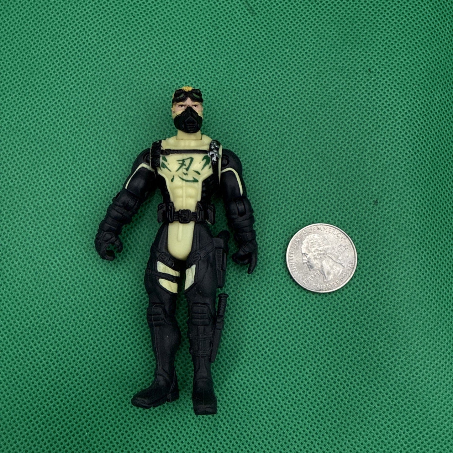 Lanard Action Figure Black and Yellow Suit Plastic Collectible Toy 2000 - toyscardscomics