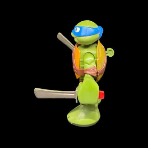 LEONARDO Teenage Mutant Ninja Turtles 2014 Viacom Playmates 6" TMNT two swords - toyscardscomics