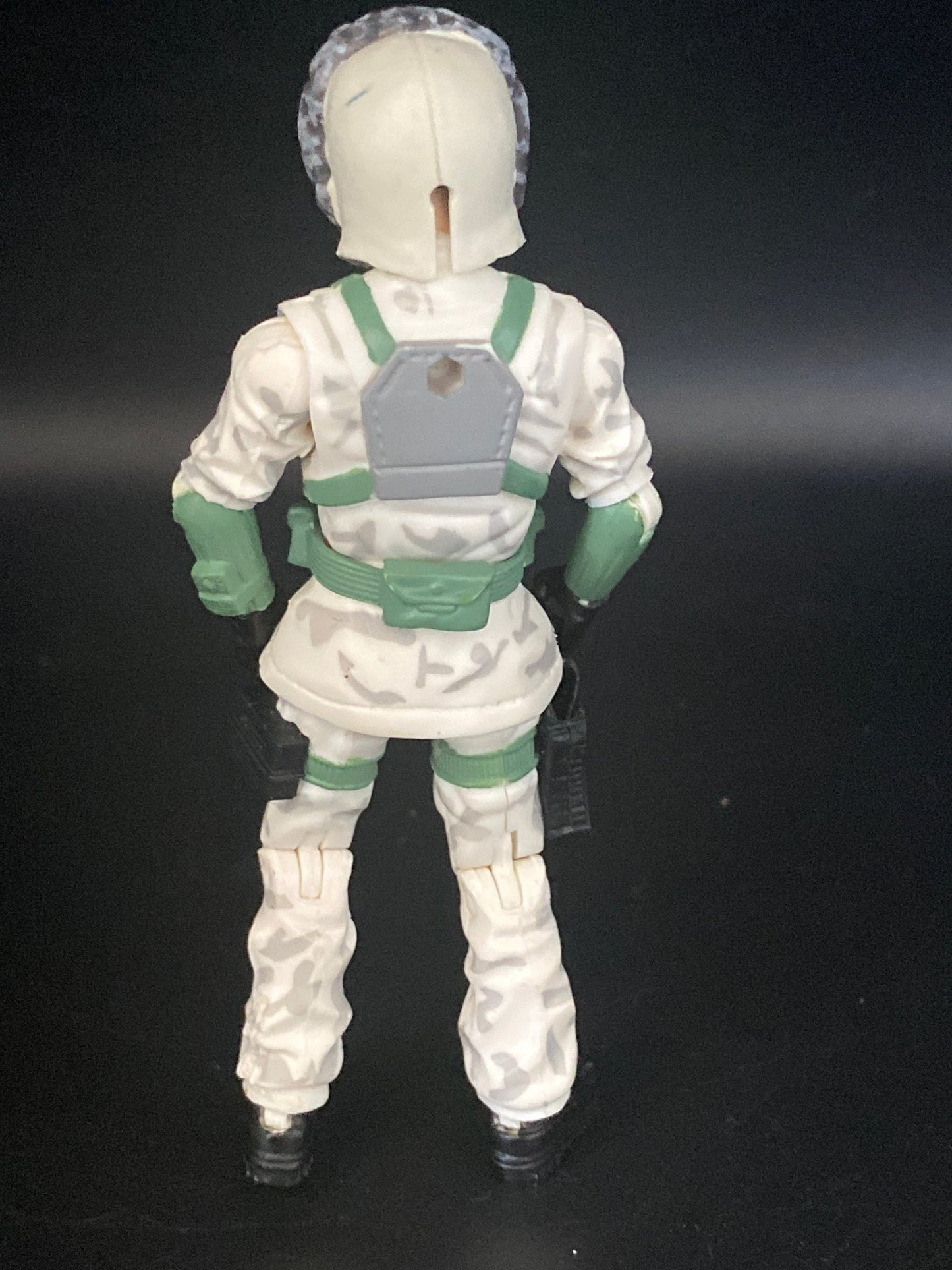 Loose Soldier Action Figure snow - toyscardscomics