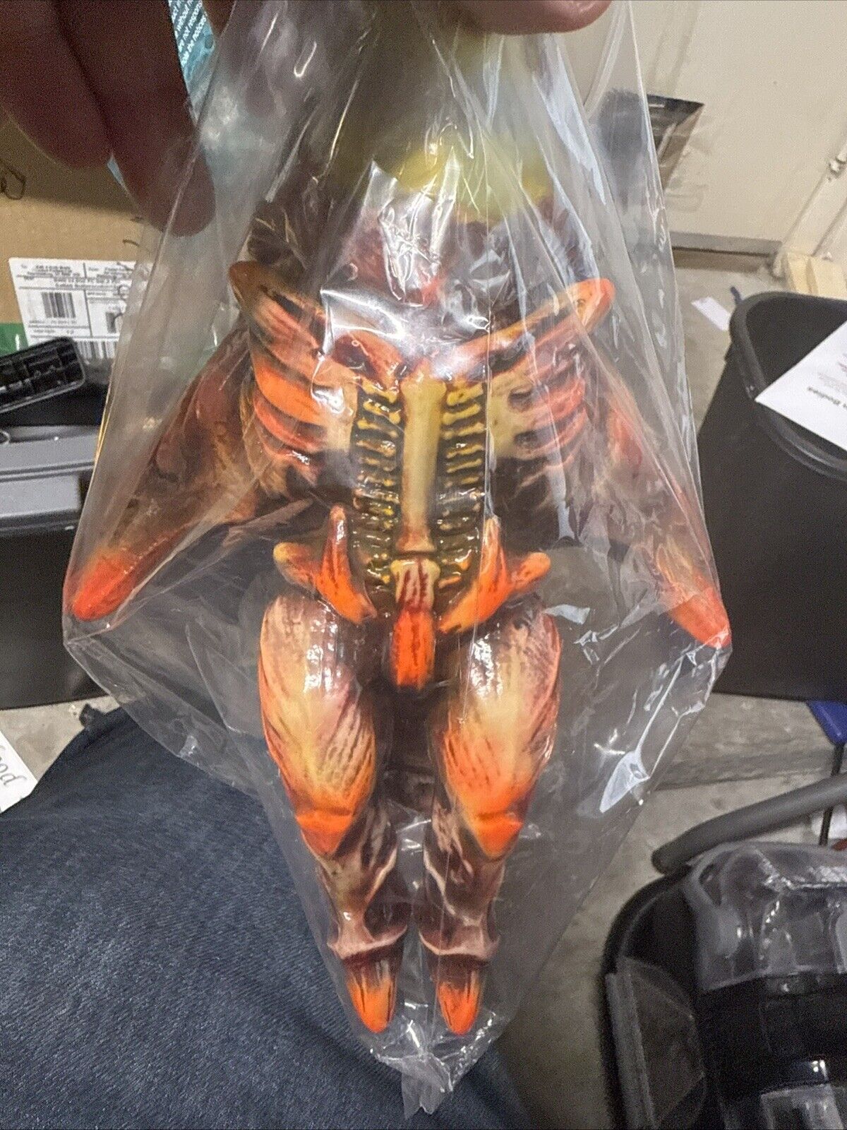 Manta X Flourescent Coral Edition - toyscardscomics