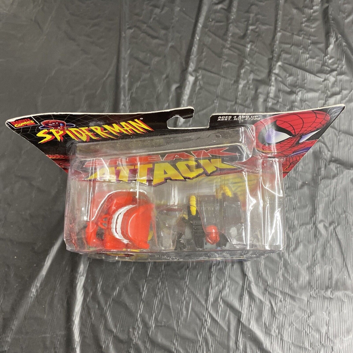 Marvel Entertainment Spider - Man Sneak Attack Series - Red Skull Action Figure - toyscardscomics