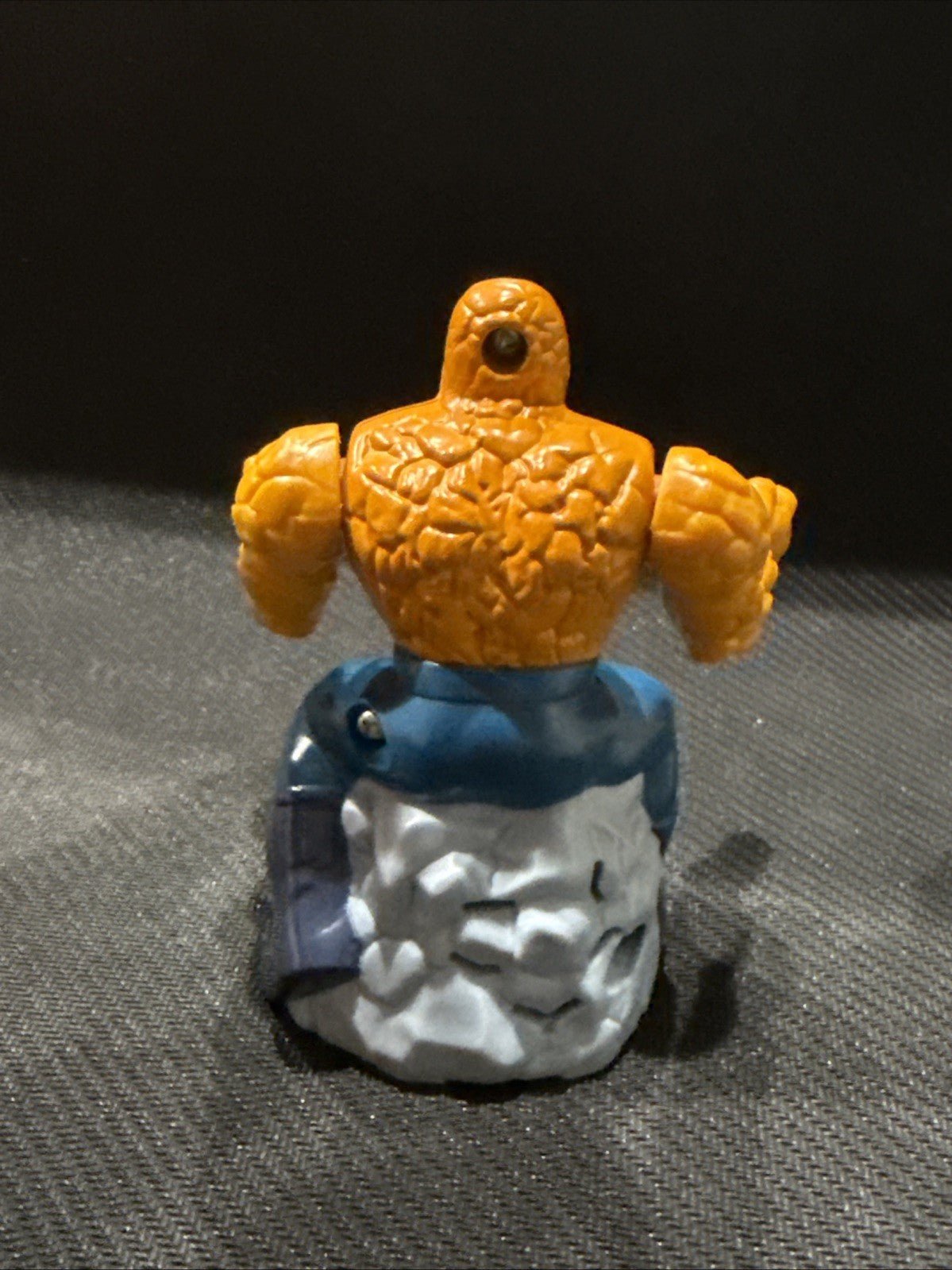 Marvel's FANTASTIC 4 Ben Grimm "THE THING" Burger King Meal Toy 2005 - toyscardscomics