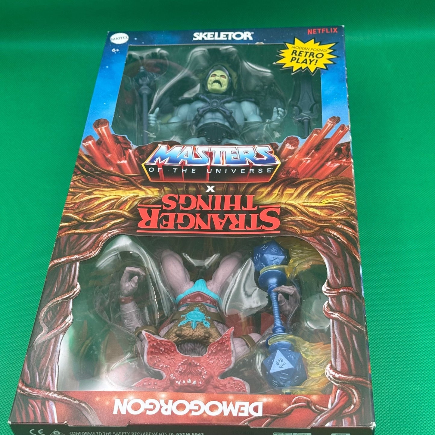 Masters of the Universe X Stranger Things: Skeletor & Demogorgon Multipack - toyscardscomics
