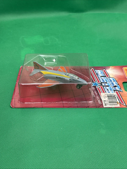 Matchbox Sky Busters SB6 Phantom F4E - Marines Airplane - toyscardscomics
