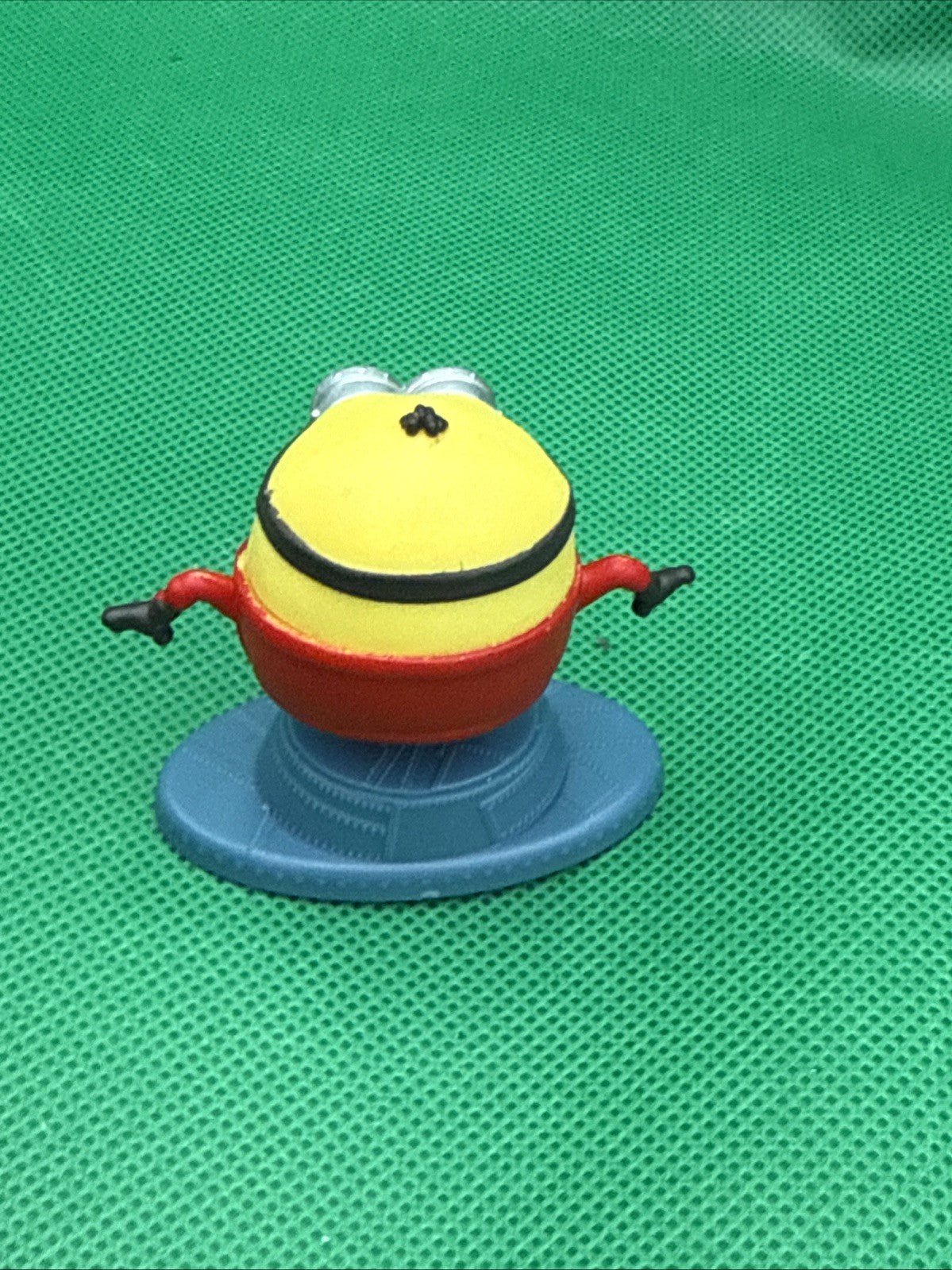 Mattel Micro Collection Minions Rise of Gru Illumination Otto Red Goggles Toy - toyscardscomics