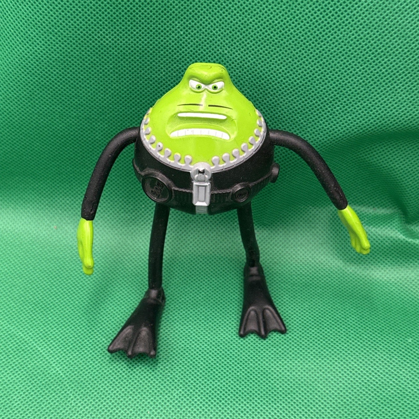 McDonald's Happy Meal Toy "Flushed Away" Le Frog 5 Loose 2006 - toyscardscomics
