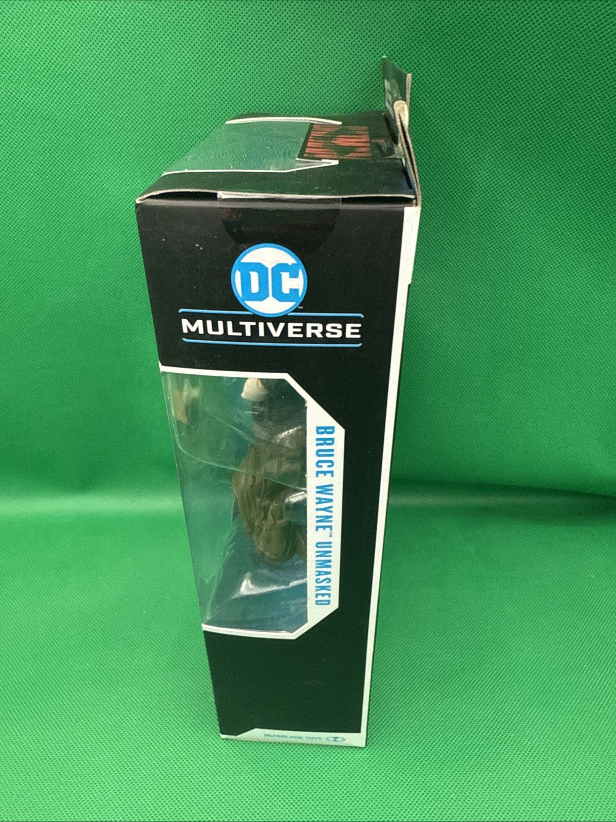 MCFARLANE DC MULTIVERSE BRUCE WAYNE DRIFTER UNMASKED (THE BATMAN) - toyscardscomics