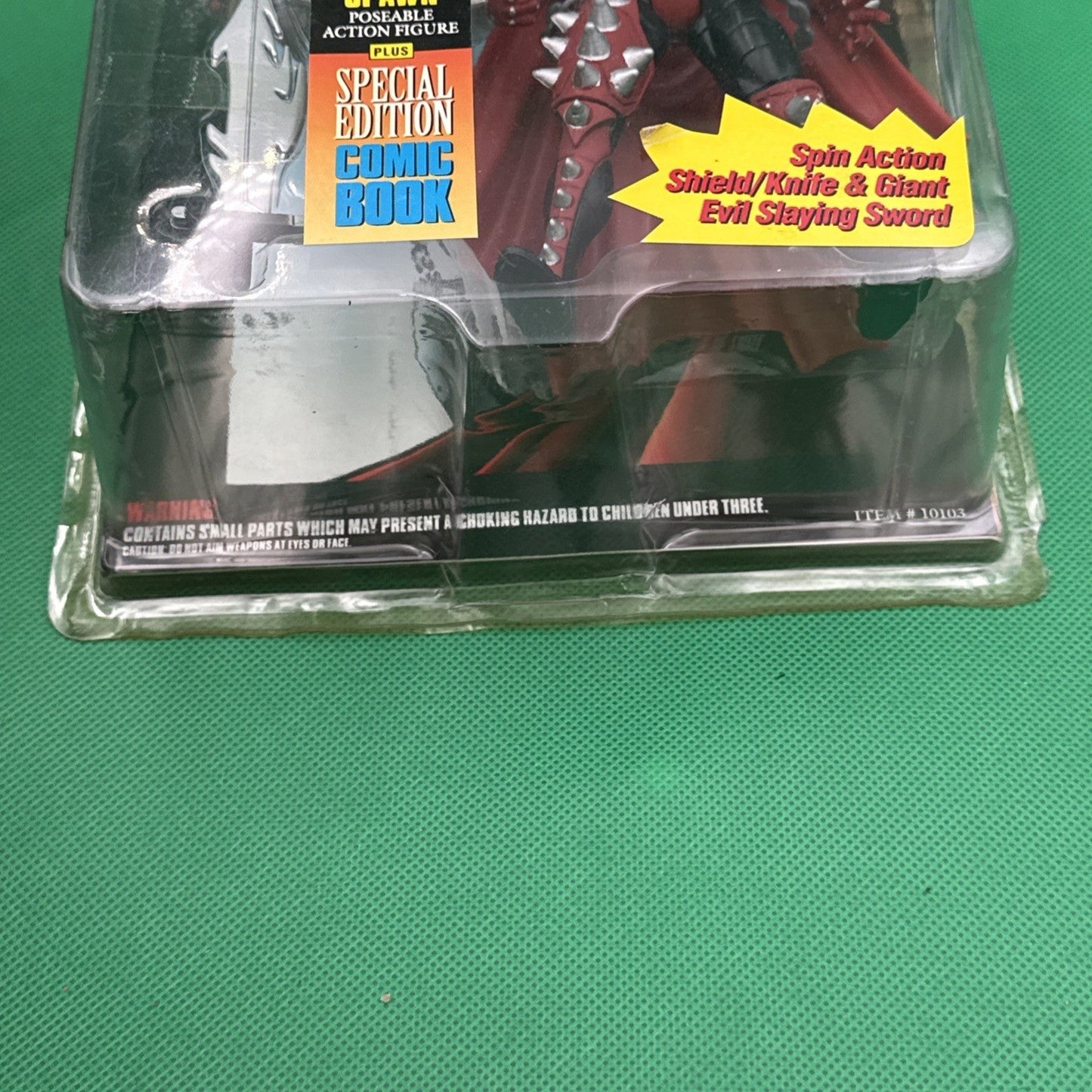 McFarlane Toys Medieval Spawn Series 1 Action Figure 1994 With Comic SEALED - toyscardscomics