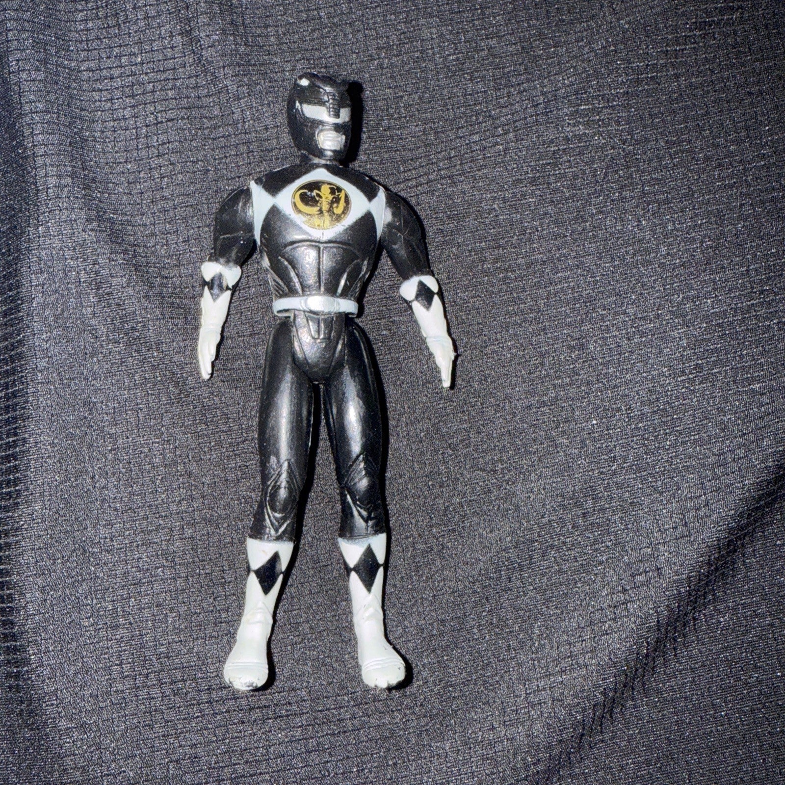 Mighty Morphin Power Rangers 1995 Saban 4" Black Ranger Figure - toyscardscomics