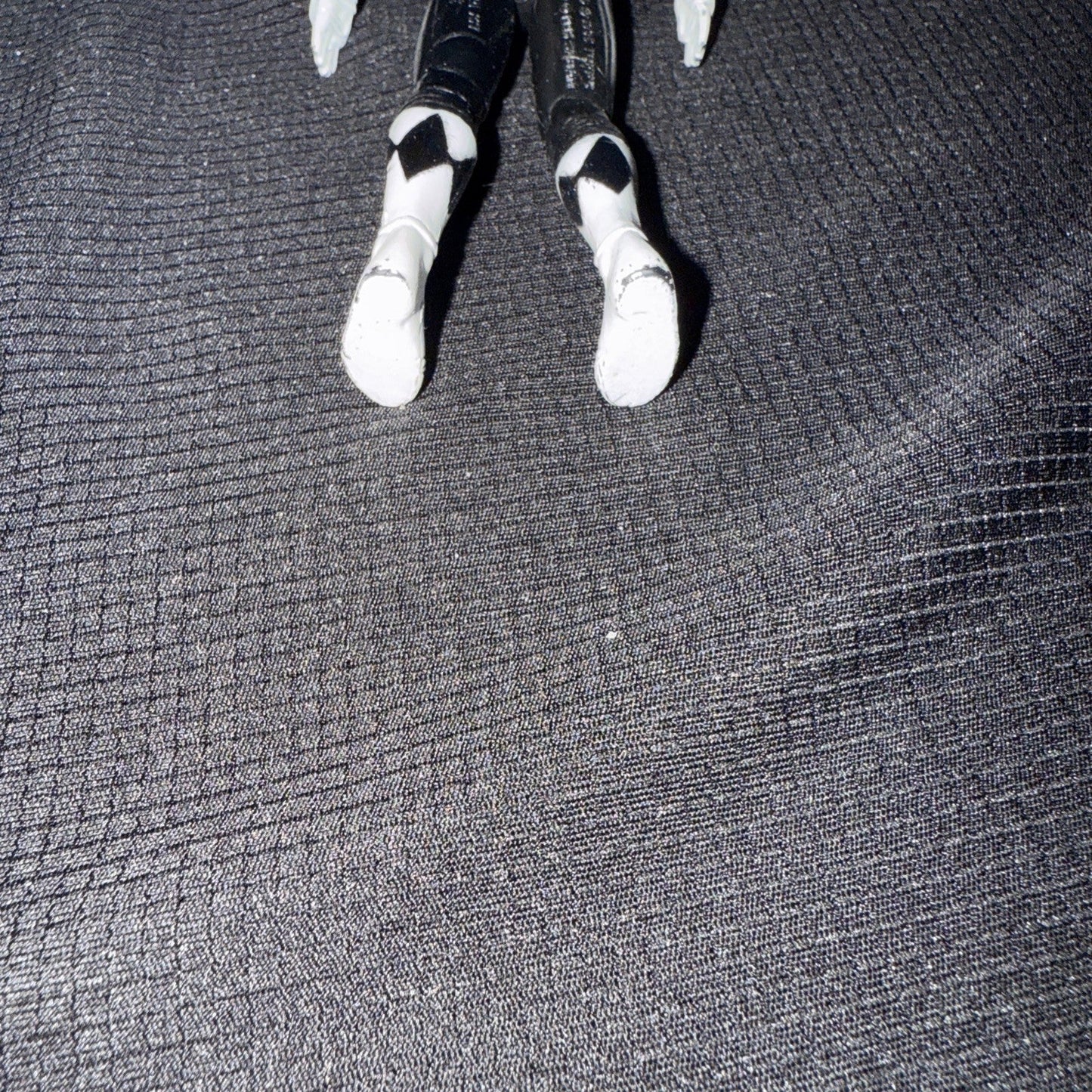 Mighty Morphin Power Rangers 1995 Saban 4" Black Ranger Figure - toyscardscomics