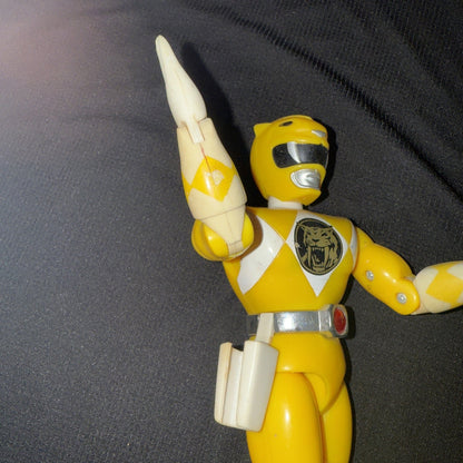 Mighty Morphin Power Rangers KARATE ACTION YELLOW RANGER TRINI Figure ONLY 1994 - toyscardscomics