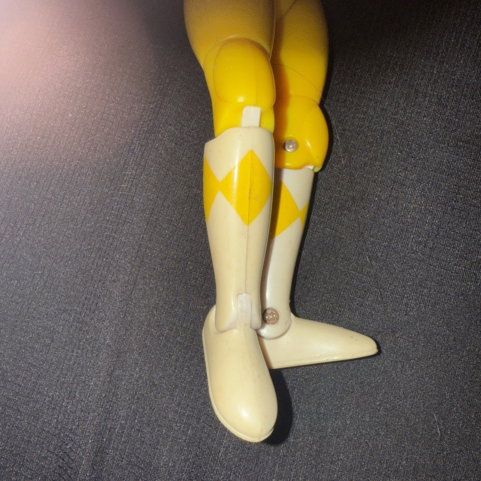 Mighty Morphin Power Rangers KARATE ACTION YELLOW RANGER TRINI Figure ONLY 1994 - toyscardscomics