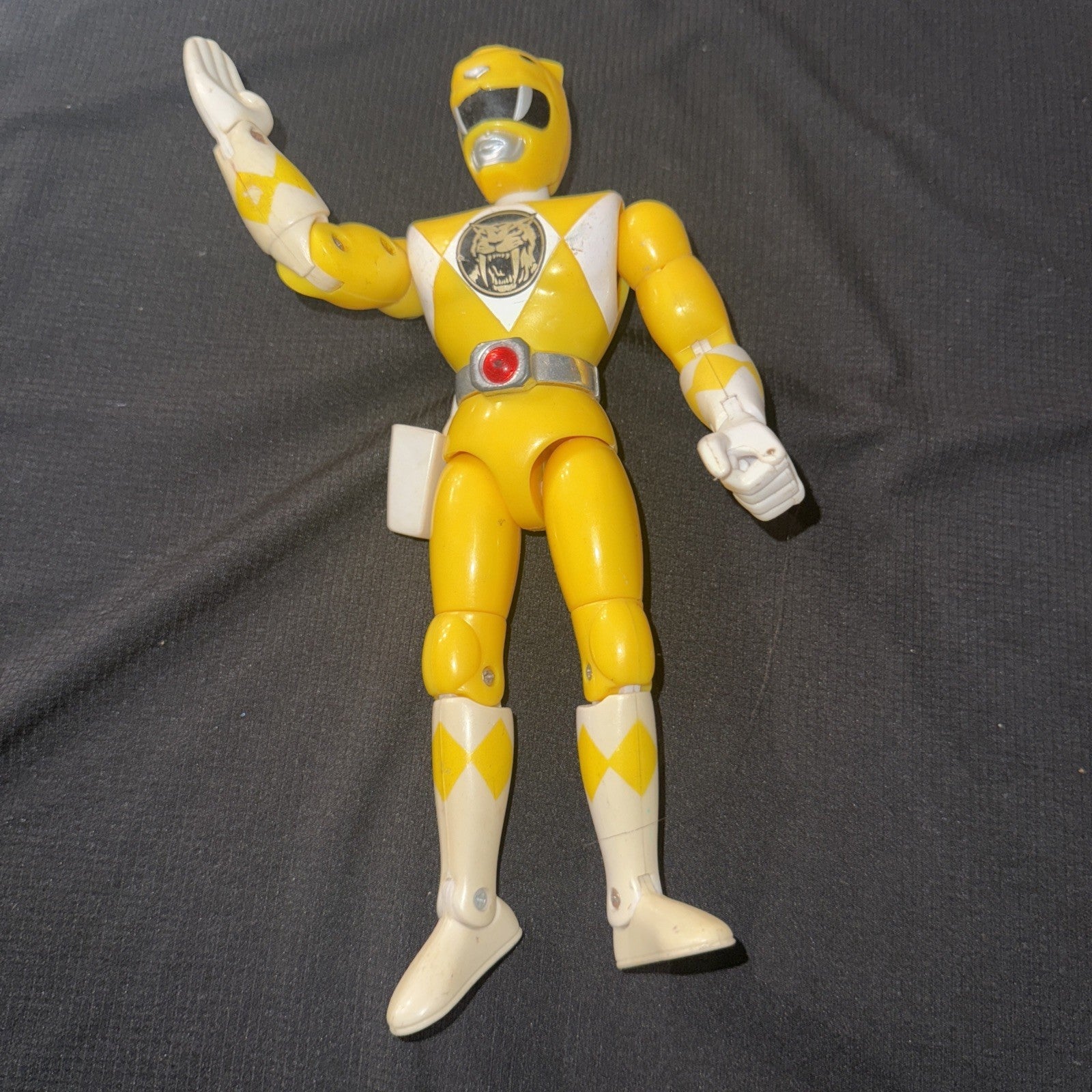 Mighty Morphin Power Rangers KARATE ACTION YELLOW RANGER TRINI Figure ONLY 1994 - toyscardscomics
