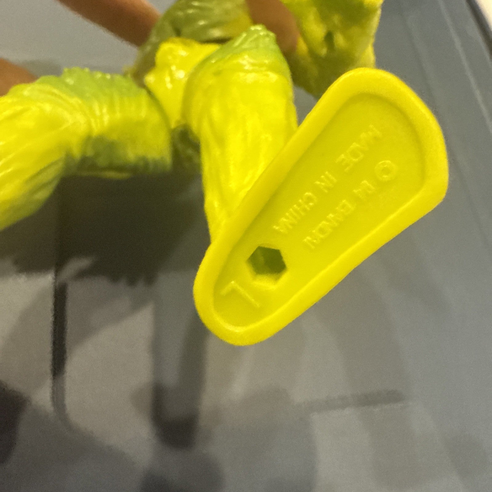Mighty Morphin Power Rangers, Snapping Chest Invenusable Fly Trap 1994 Bandai - toyscardscomics