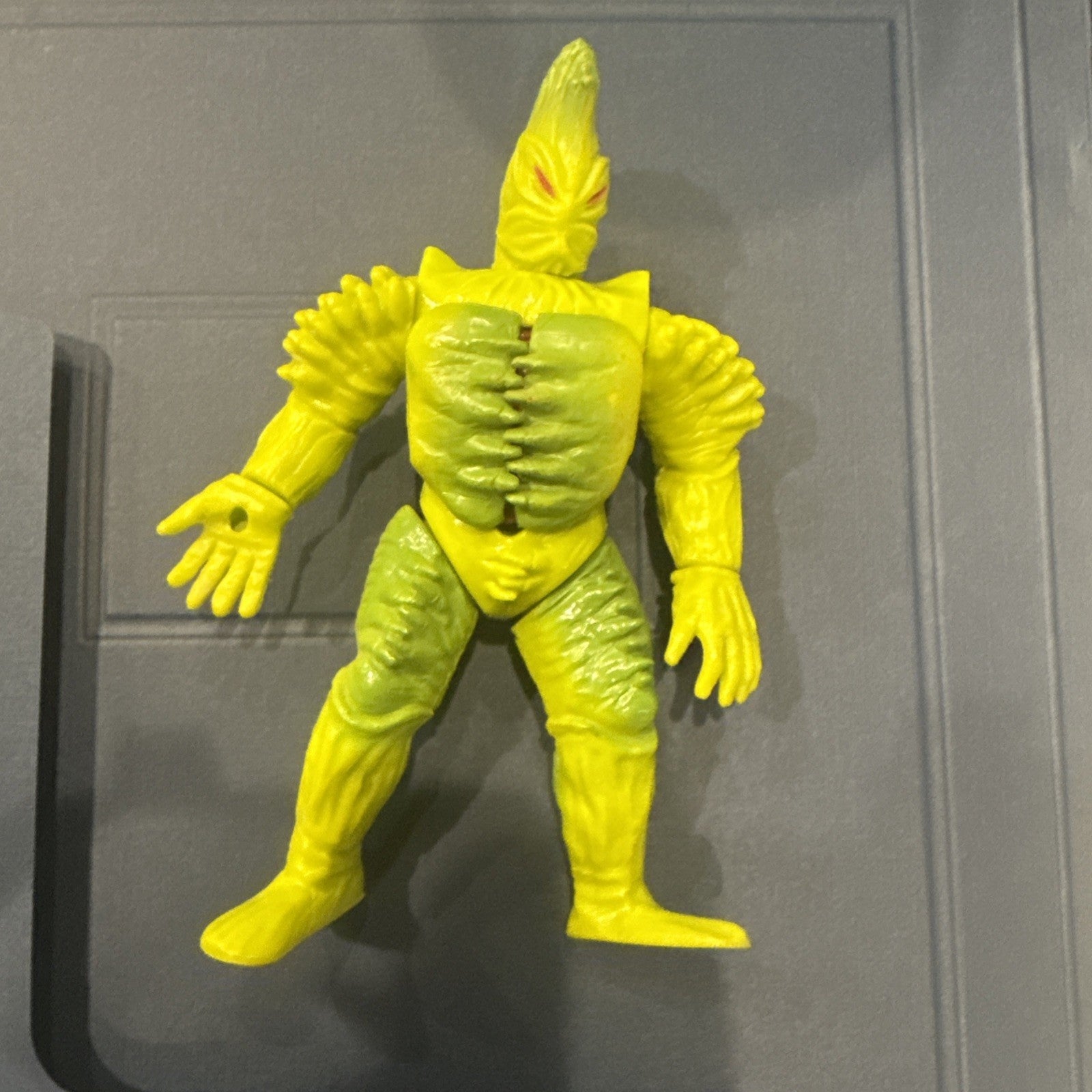 Mighty Morphin Power Rangers, Snapping Chest Invenusable Fly Trap 1994 Bandai - toyscardscomics