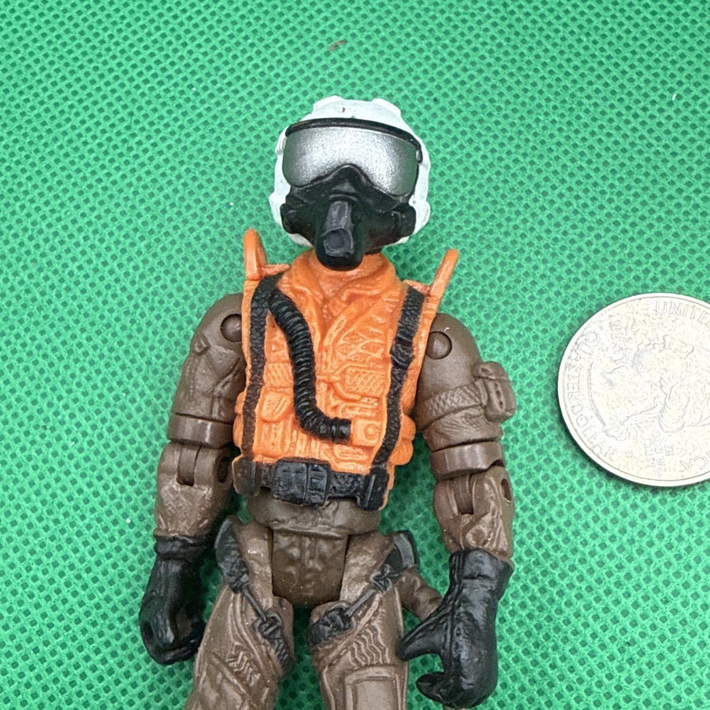 Military Character Figurine Army 2005 Pilot Airplane Vintage LANARD N6304 - toyscardscomics