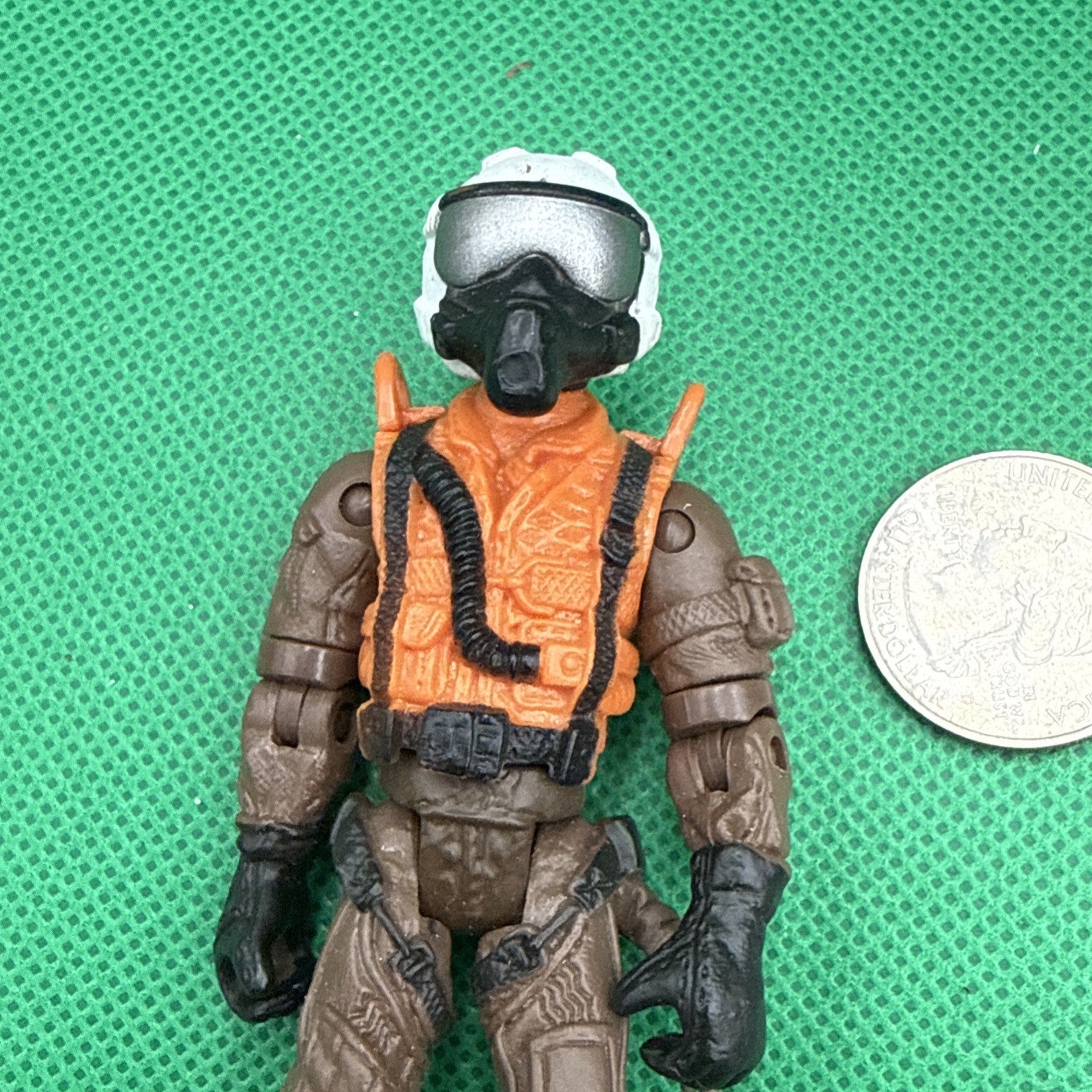 Military Character Figurine Army 2005 Pilot Airplane Vintage LANARD N6304 - toyscardscomics