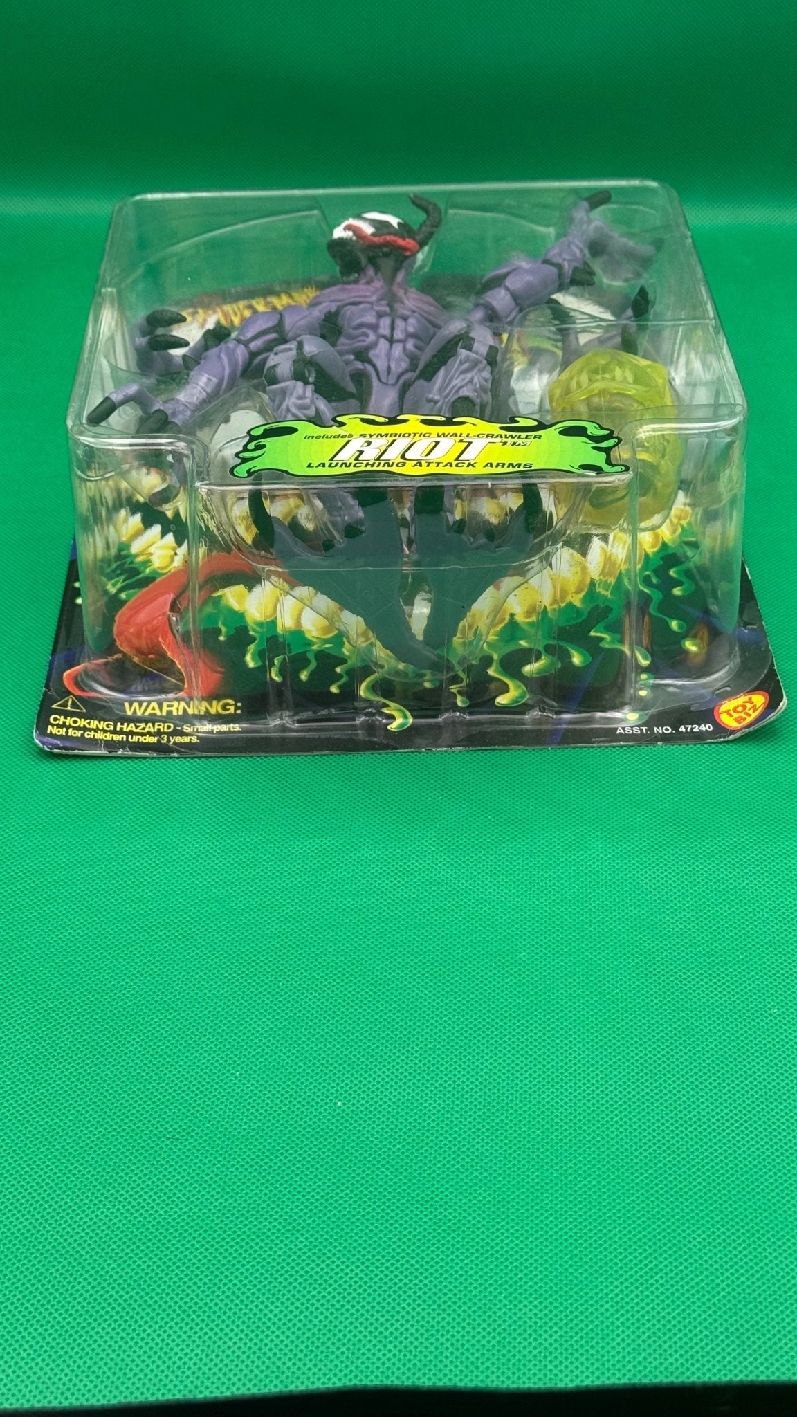 MISP TOYBIZ Marvel SPIDER - MAN VENOM Planet Symbiotes RIOT 9" Action Figure 1996 - toyscardscomics
