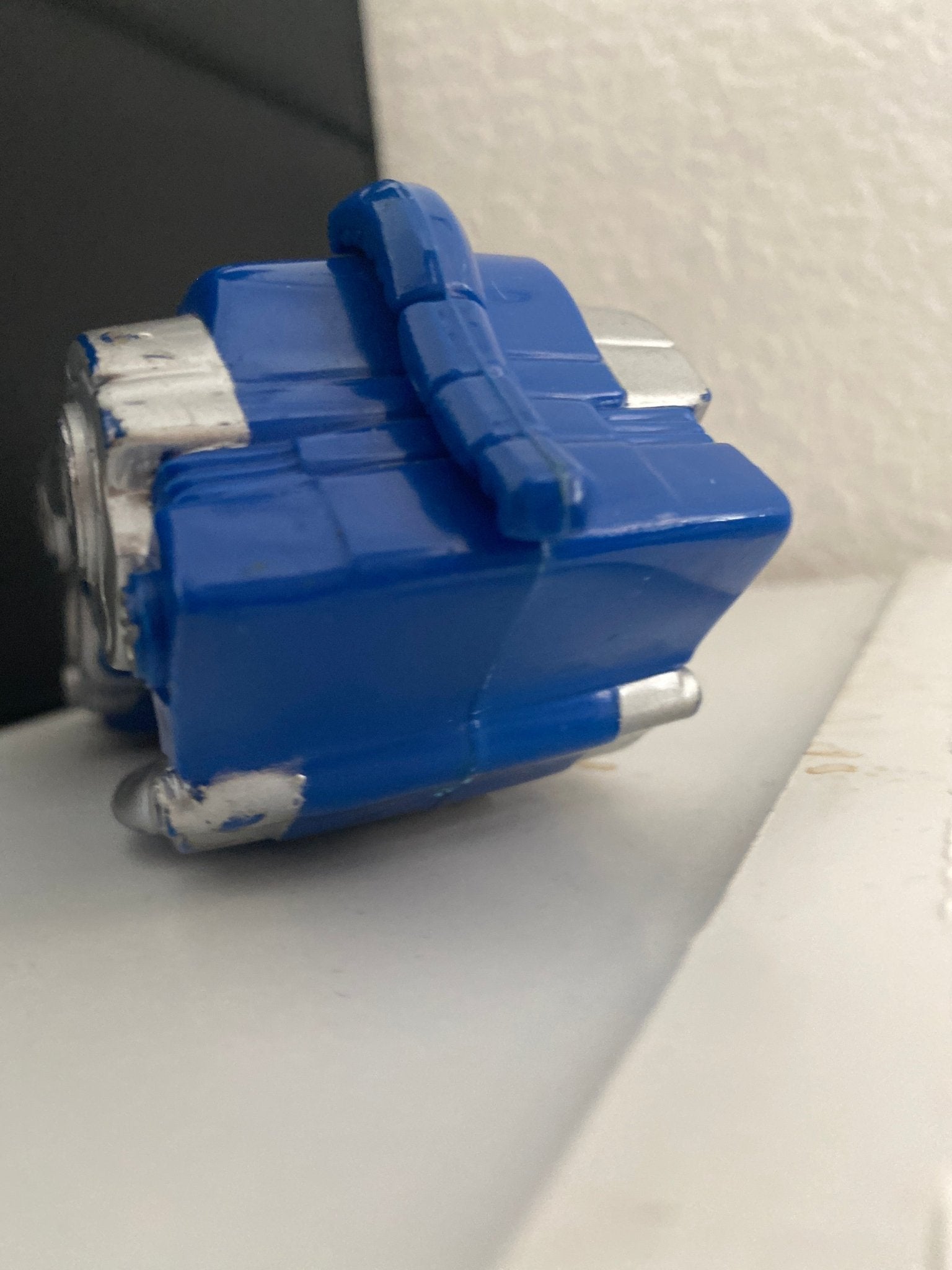 MMPR Mighty Morphin Power Ranger Bandai SABAN 1990's Zord Part Blue Lion - toyscardscomics