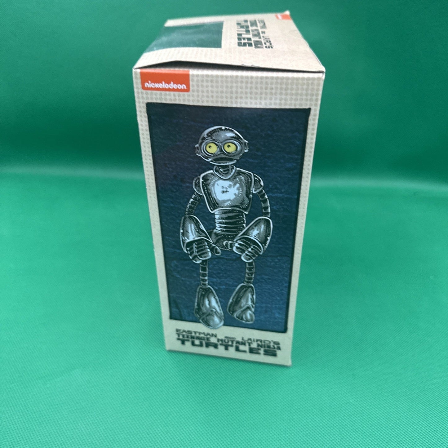 NECA Fugitoid Mirage Teenage Mutant Ninja Turtles Action Figure - NEW, Sealed - toyscardscomics