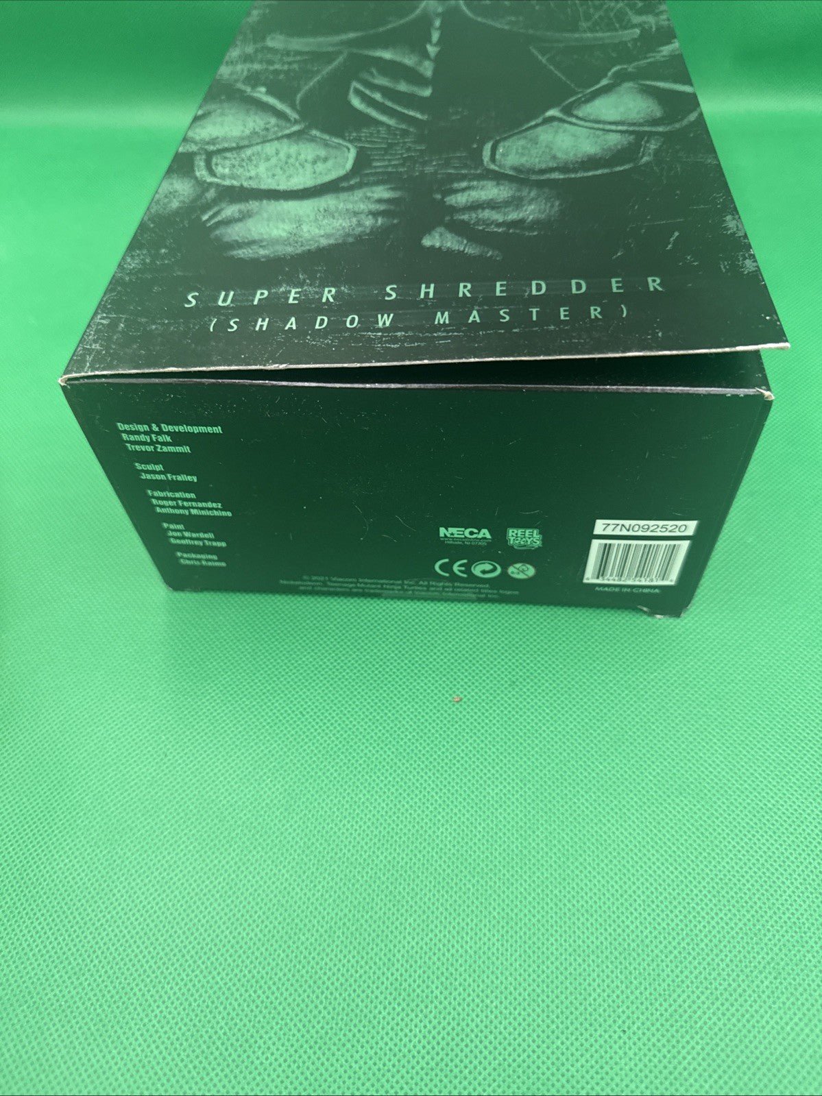 NECA Teenage Mutant Ninja Turtles II: The Secret of the Ooze Super Shredder. - toyscardscomics