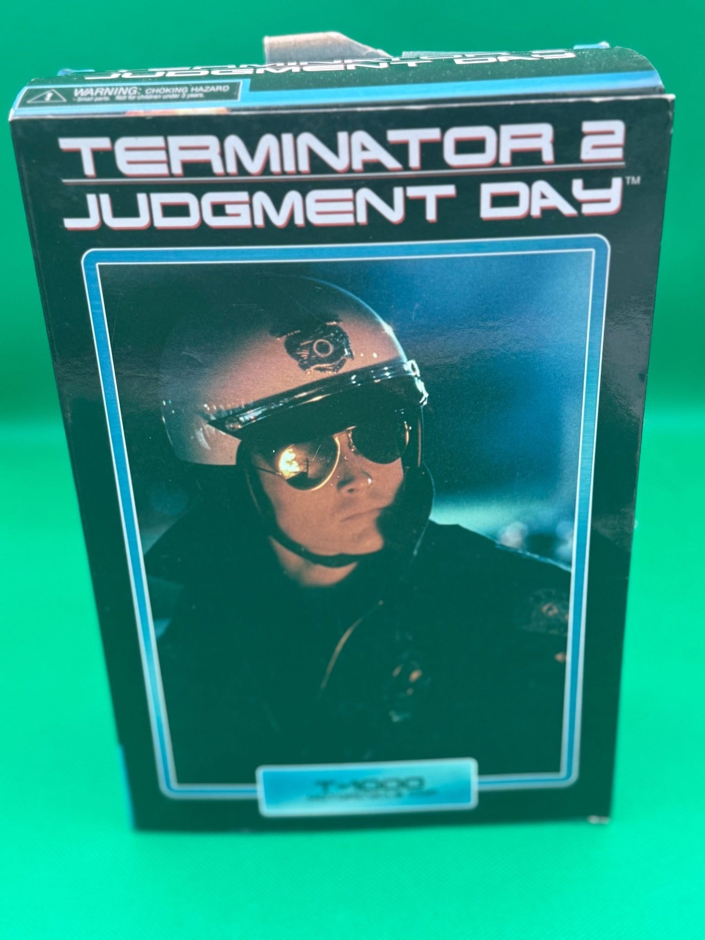NECA Terminator 2 Ultimate T - 1000 Motorcycle Cop Action Figure - toyscardscomics