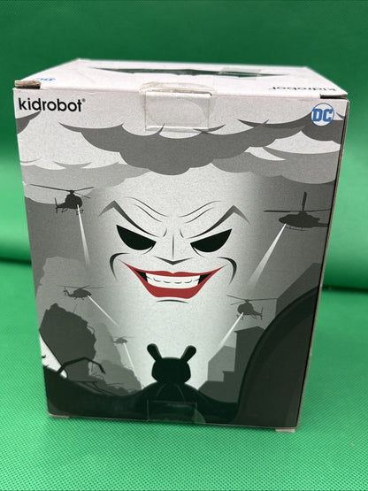 NEW! Kidrobot - DC Batman Classic 5" Collectible Vinyl Dunny - NEW - toyscardscomics