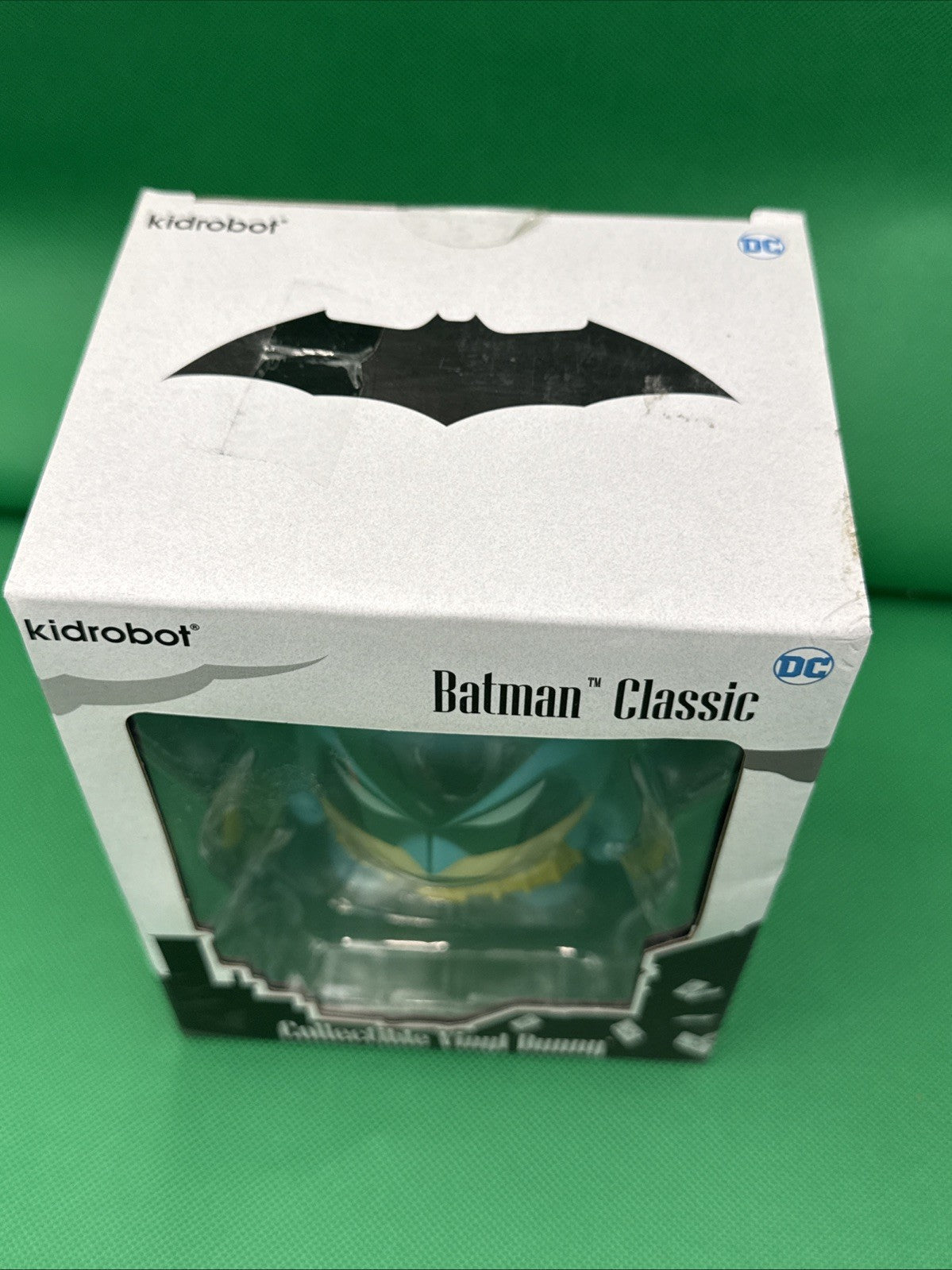 NEW! Kidrobot - DC Batman Classic 5" Collectible Vinyl Dunny - NEW - toyscardscomics