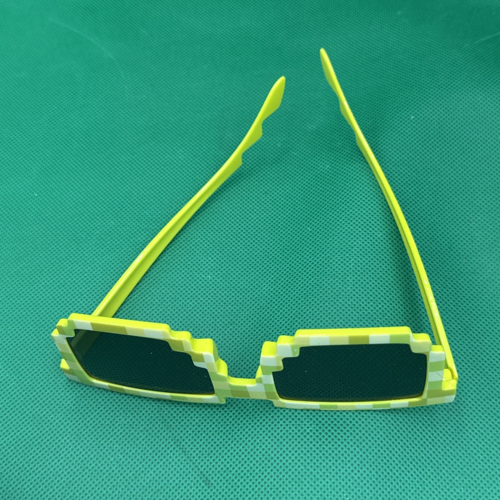 NEW Kids Mincraft Glasses - toyscardscomics