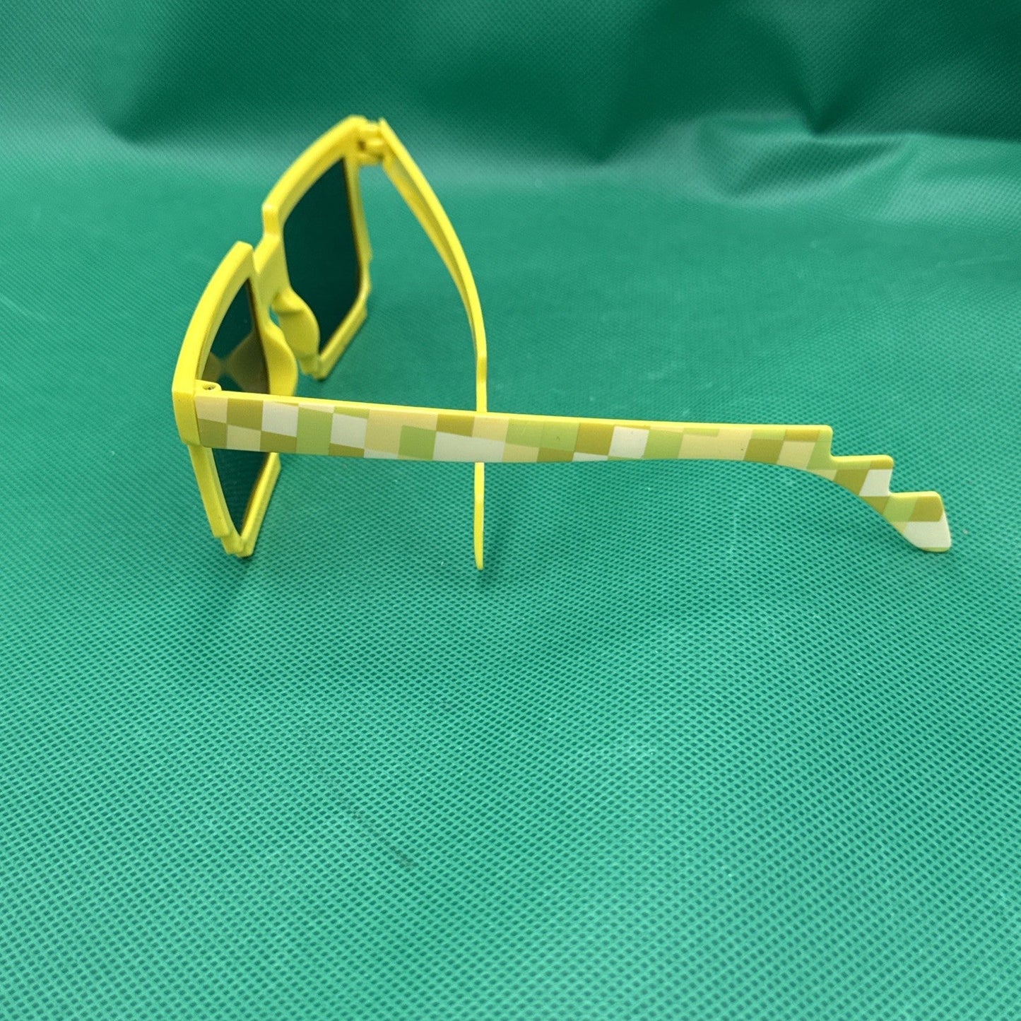 NEW Kids Mincraft Glasses - toyscardscomics