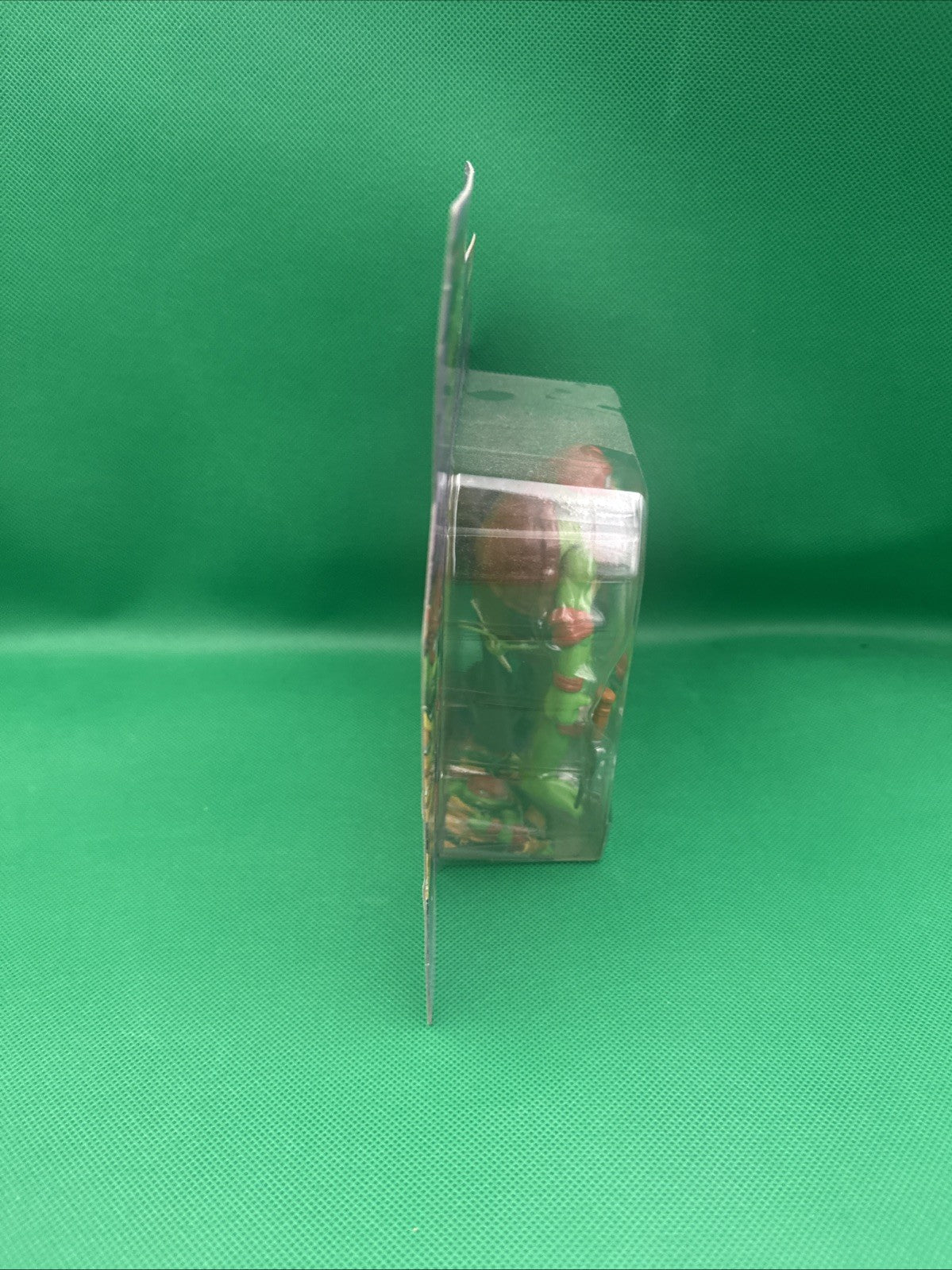 NEW Teenage Mutant Ninja Turtles Mutant Mayhem RAPHAEL Playmate Action Figure - toyscardscomics