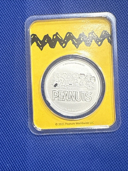 Peanuts® Football Season 1 oz Colorized Silver Uncirculated - toyscardscomics