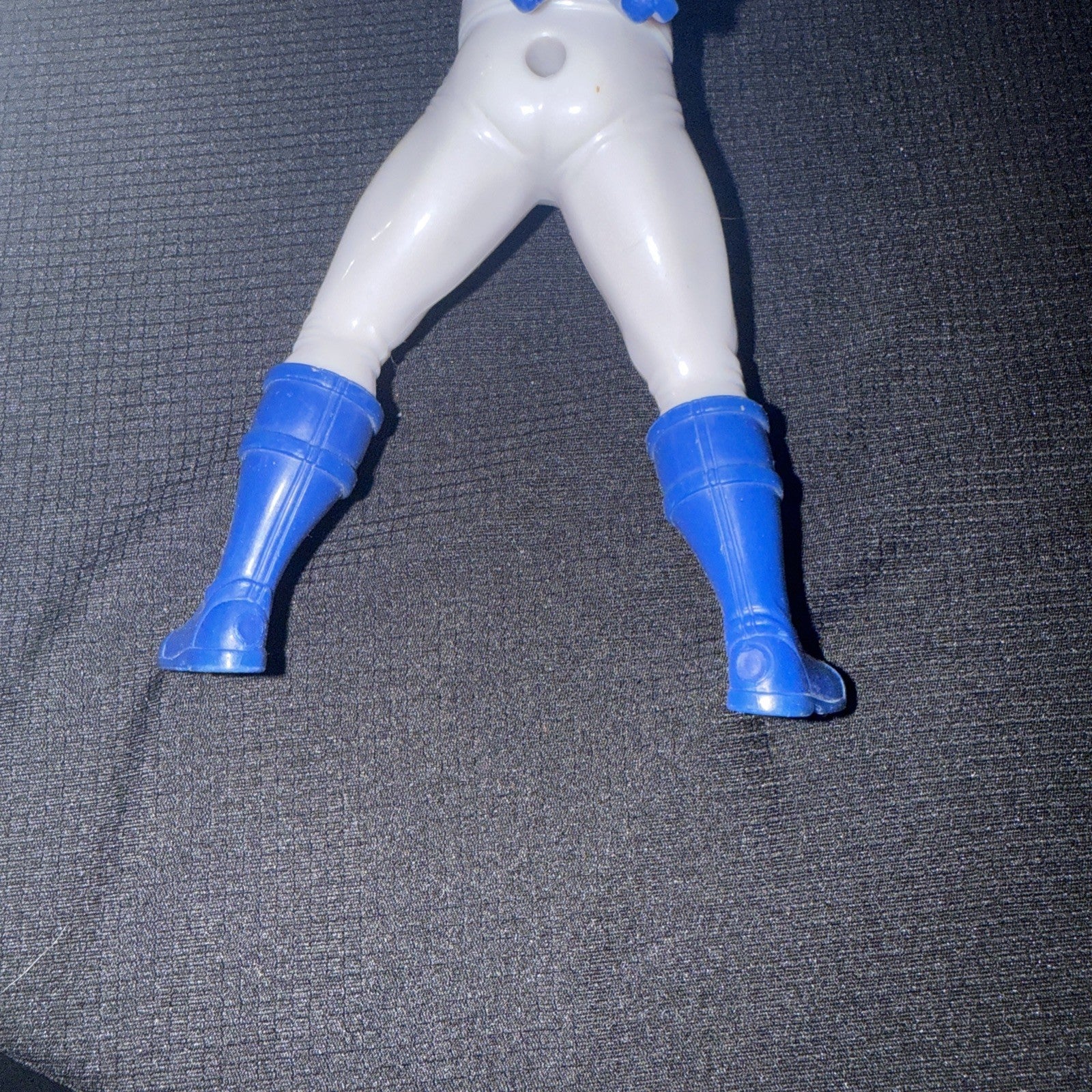 Power Ranger Megaforce Blue Ranger 6in Action Figure Bandai 2012 With A Weapon - toyscardscomics