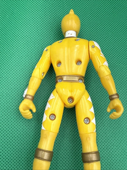 Power Rangers 6” Yellow Power Ranger 2003 Bandai - toyscardscomics